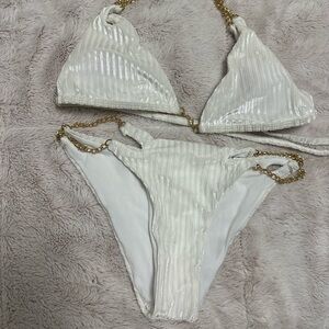 White bikini set with gold chain